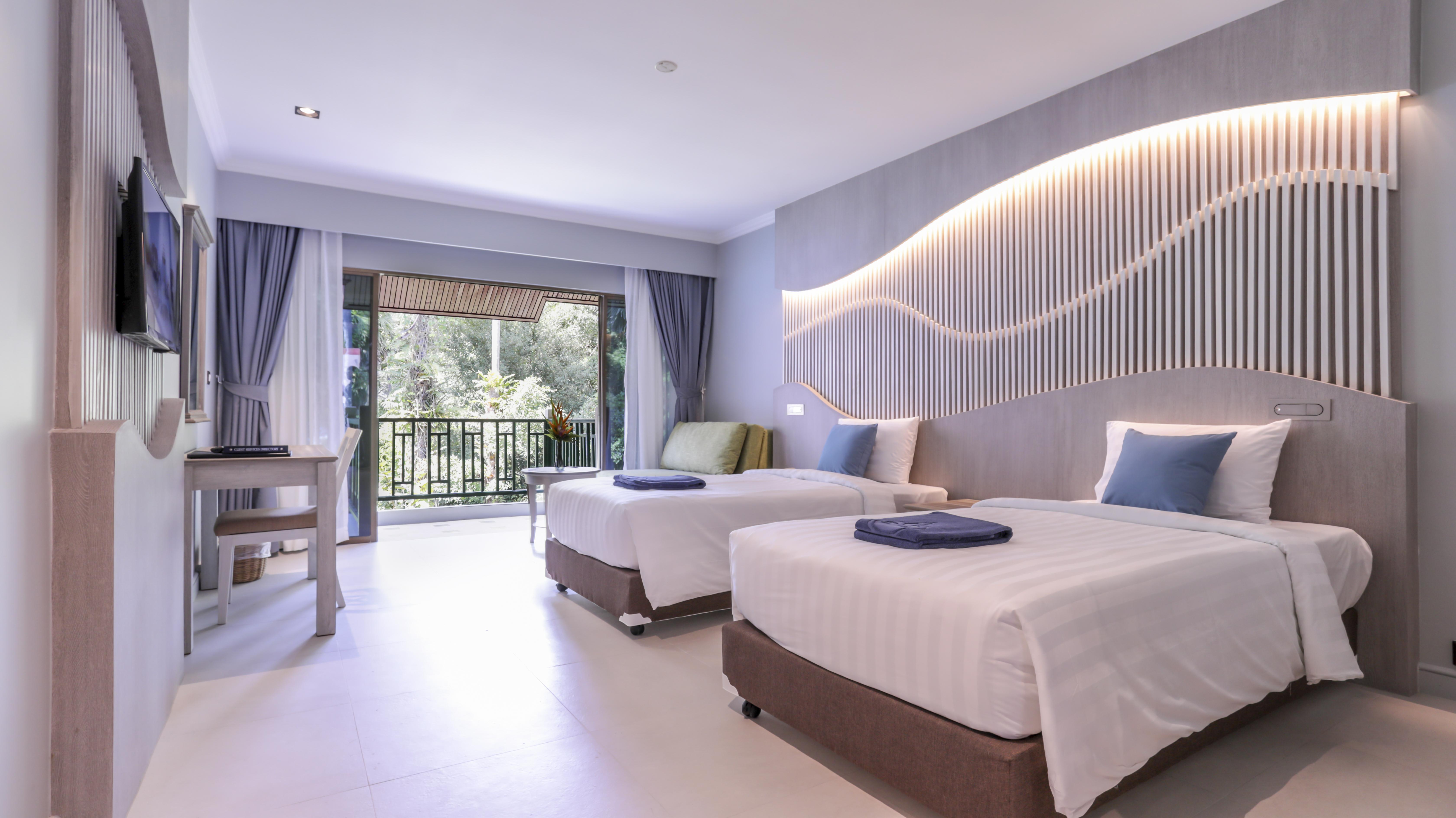 Amora Beach Resort Phuket Банг Тао Бийч Екстериор снимка