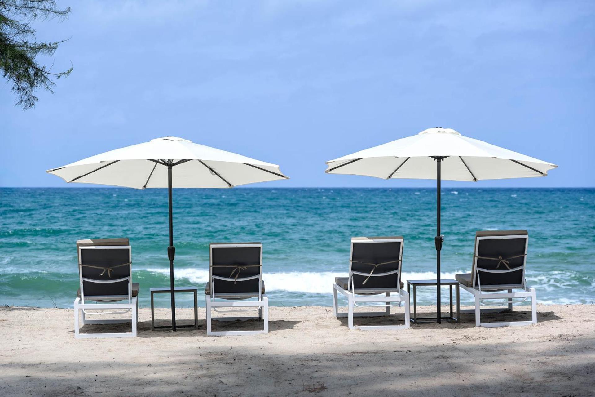 Amora Beach Resort Phuket Банг Тао Бийч Екстериор снимка