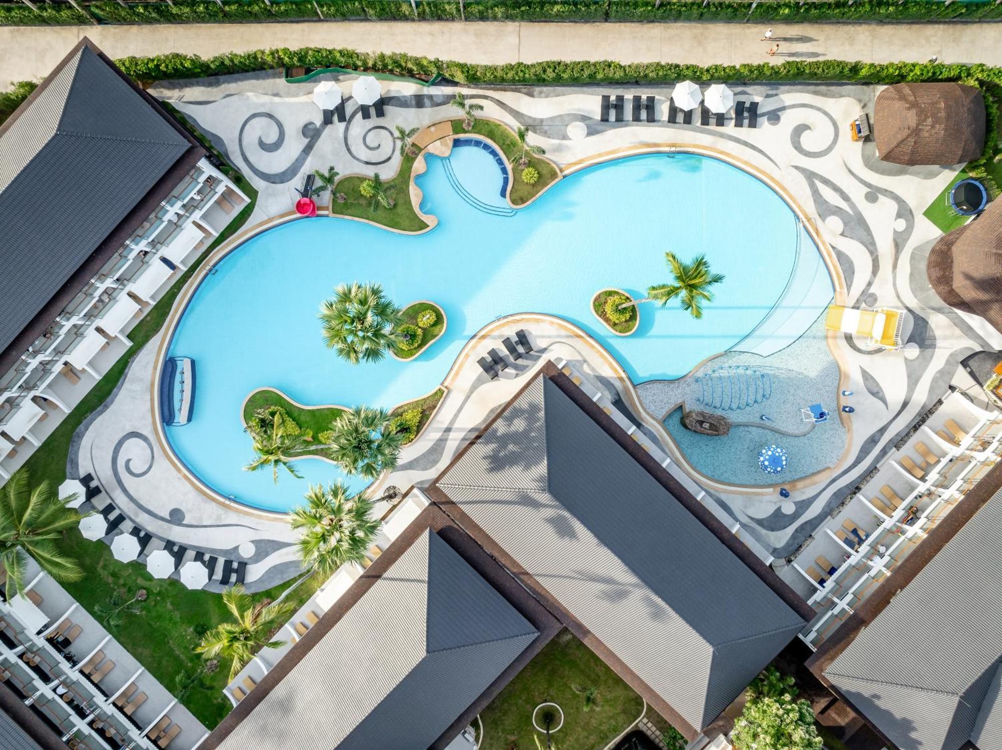 Amora Beach Resort Phuket Банг Тао Бийч Екстериор снимка