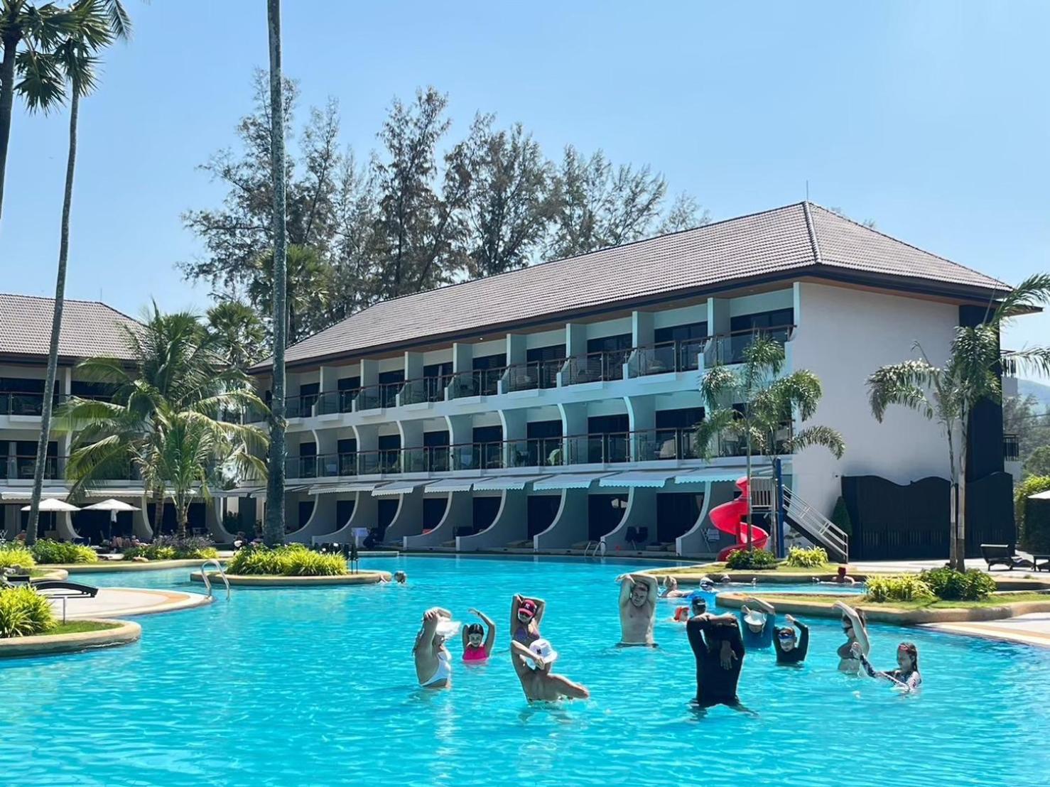 Amora Beach Resort Phuket Банг Тао Бийч Екстериор снимка