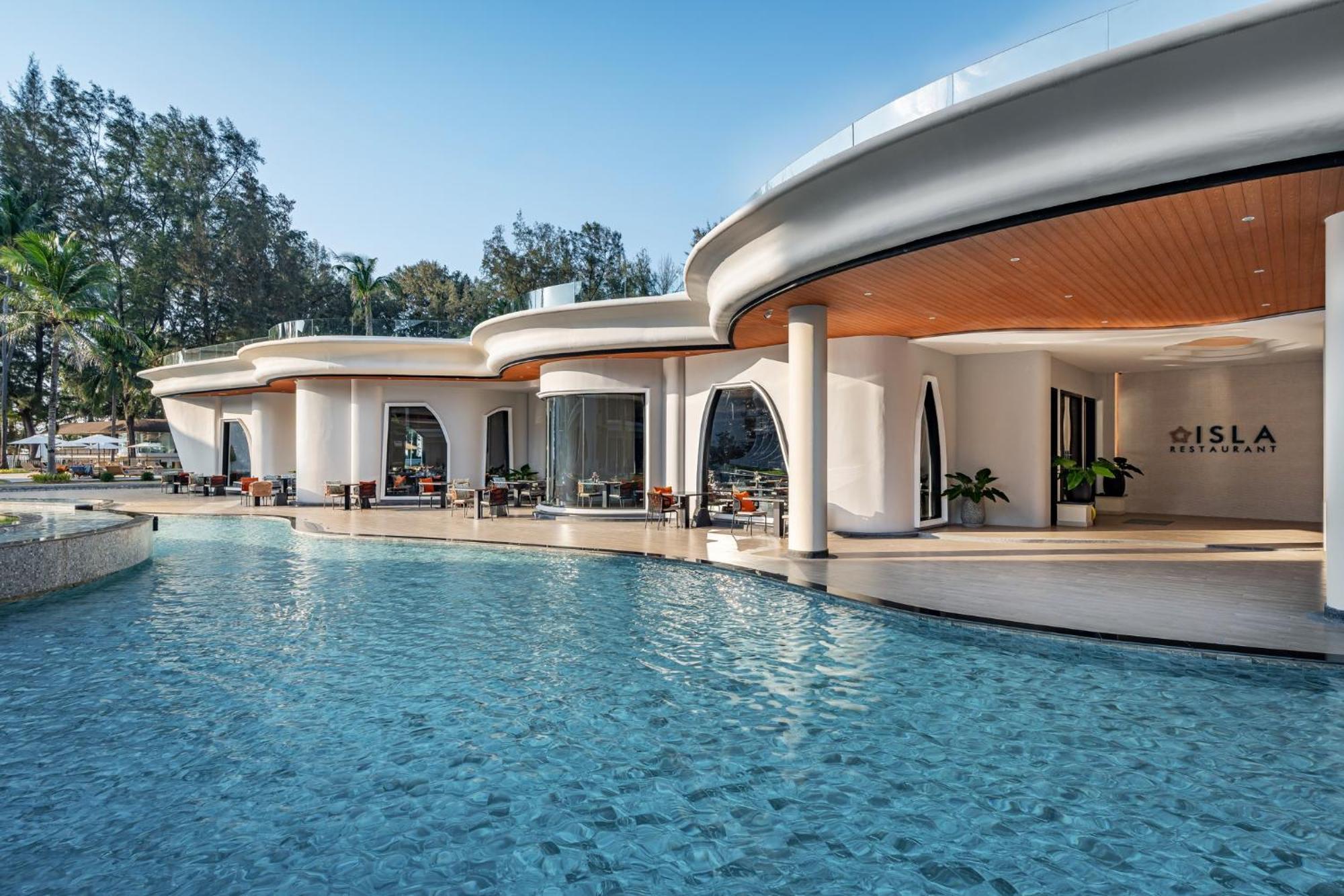 Amora Beach Resort Phuket Банг Тао Бийч Екстериор снимка