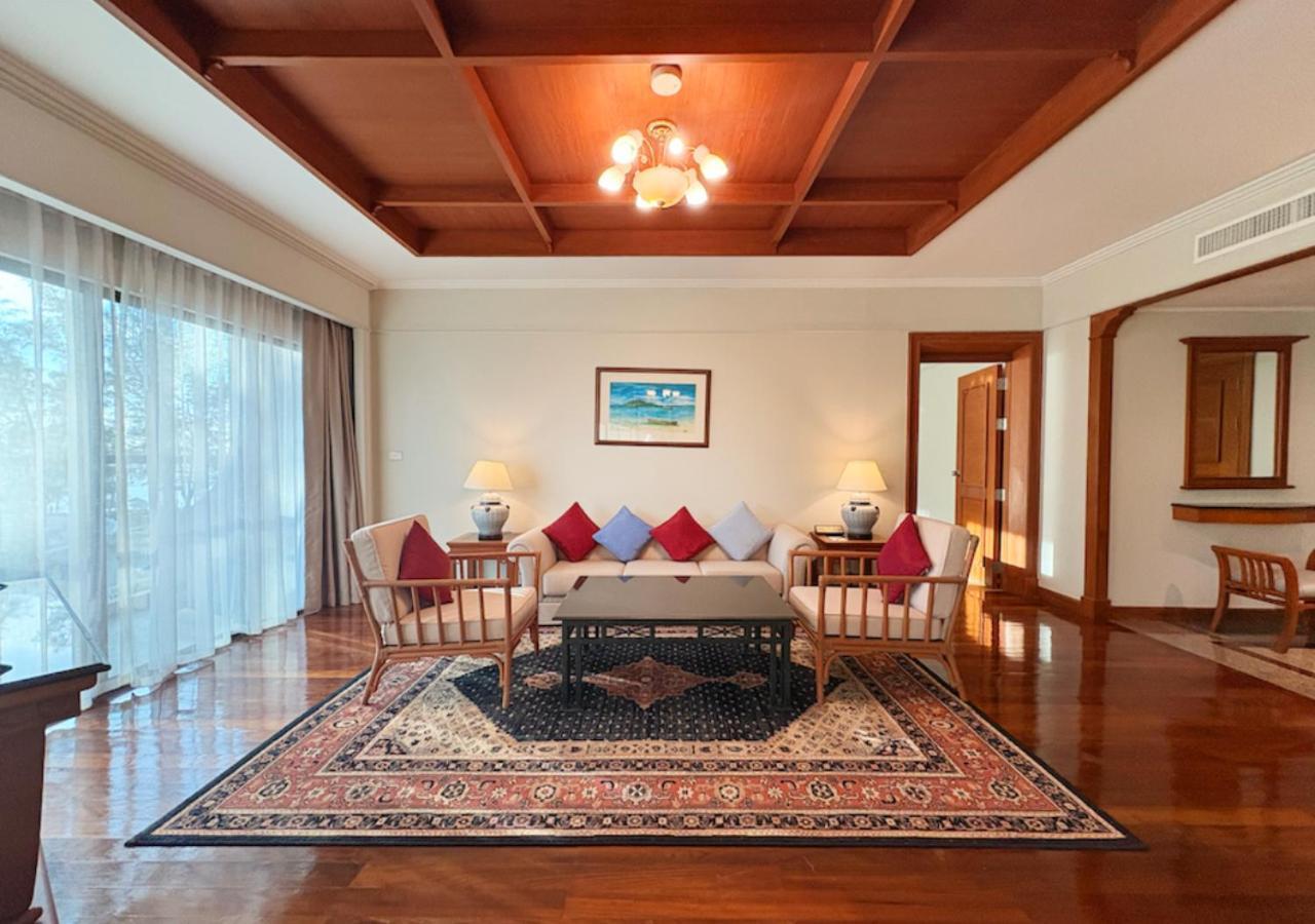 Amora Beach Resort Phuket Банг Тао Бийч Екстериор снимка
